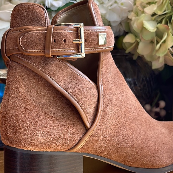 MICHAEL Michael Kors “Britton Bootie” in Carob | Lightly Worn! - Picture 8 of 15